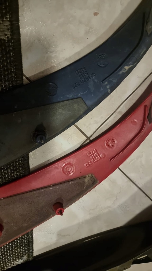 фото №14, Молдинг капот омывателя bmw 8 e31 850 840