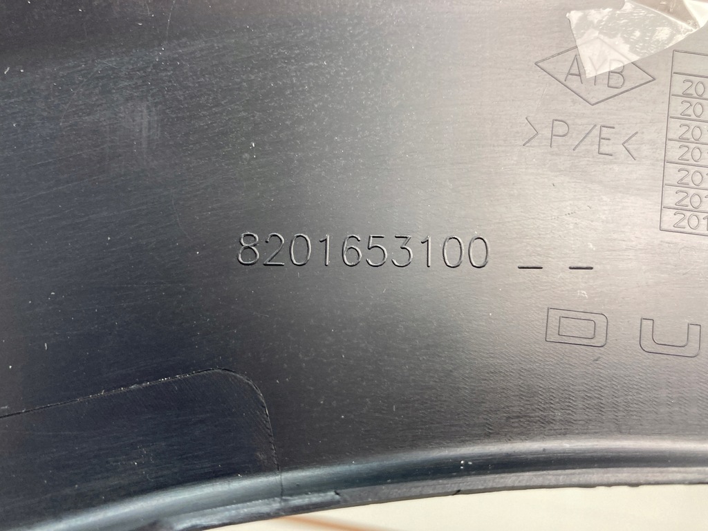 фото №8, Молдинг крыла левая передняя dacia duster