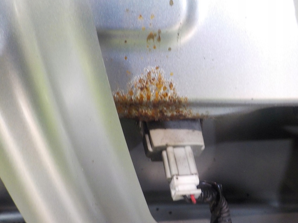 фото №5, Honda civic viii 06r 4d крышка багажника задняя