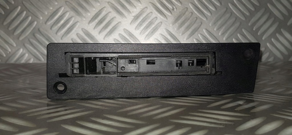 фото №5, Bmw 5 e60 e61 подстаканник кронштейн na напитки контейнер бардачок na кружка 7063165