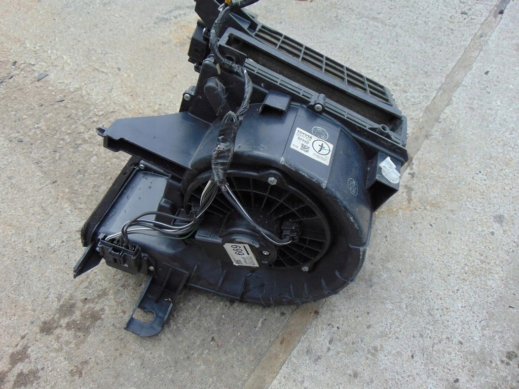 фото №1, Повітродувка обігрівача кондиціонер toyota rav4 ii europa