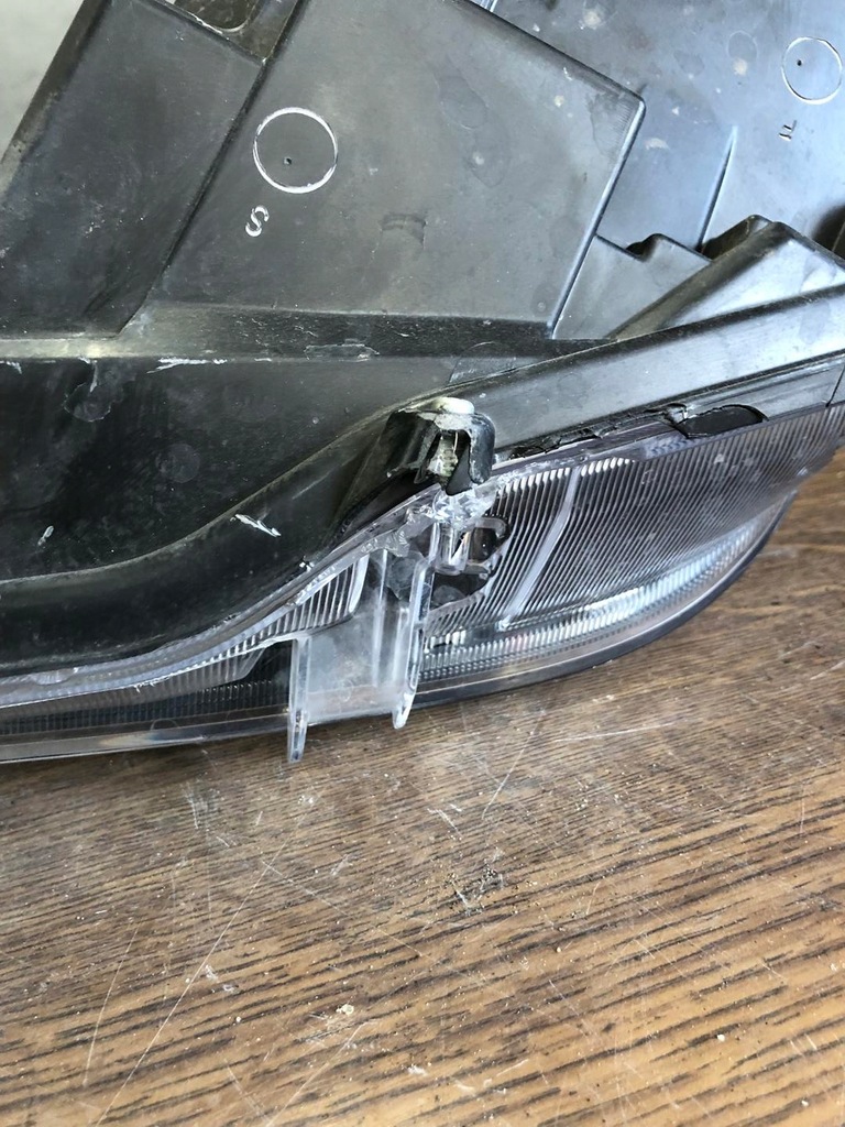 фото №9, Corolla e21 2018- лампа права перед 81110-02t51-00