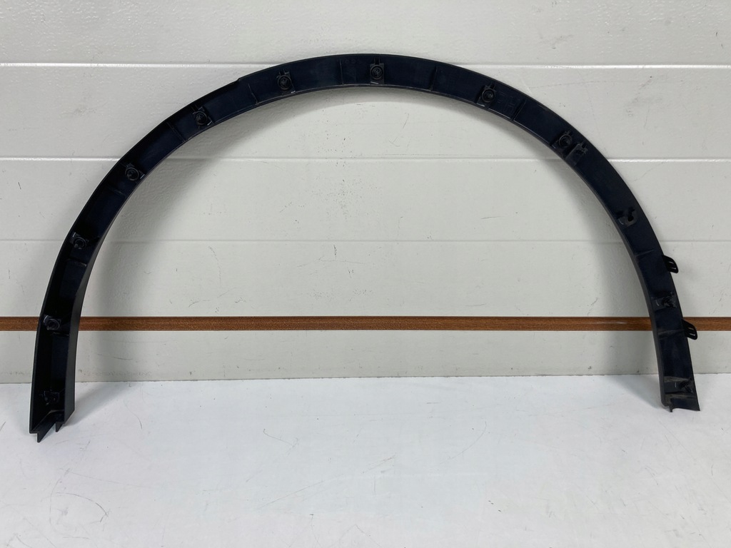 фото №6, Tesla y молдинг na крыло правая задняя 1683862-00-a