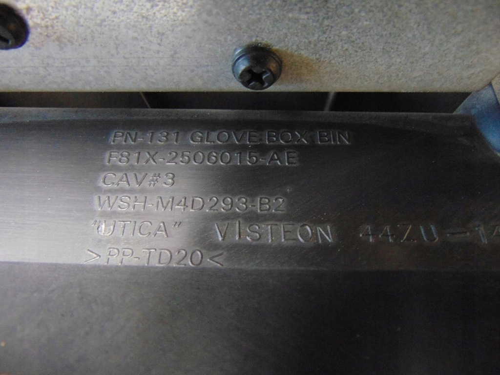 фото №8, Бардачок пассажира ford excursion 2003r europa