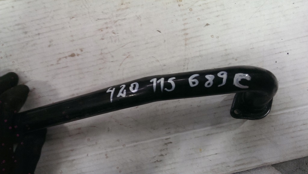 фото №6, Шланг wąż масляный audi r8 420115689c демонтаж