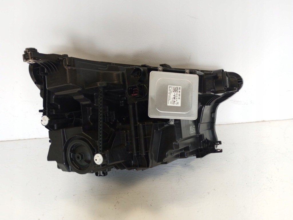 Лампа ліва matrix audi q6 e-tron 85h941039r Ціна