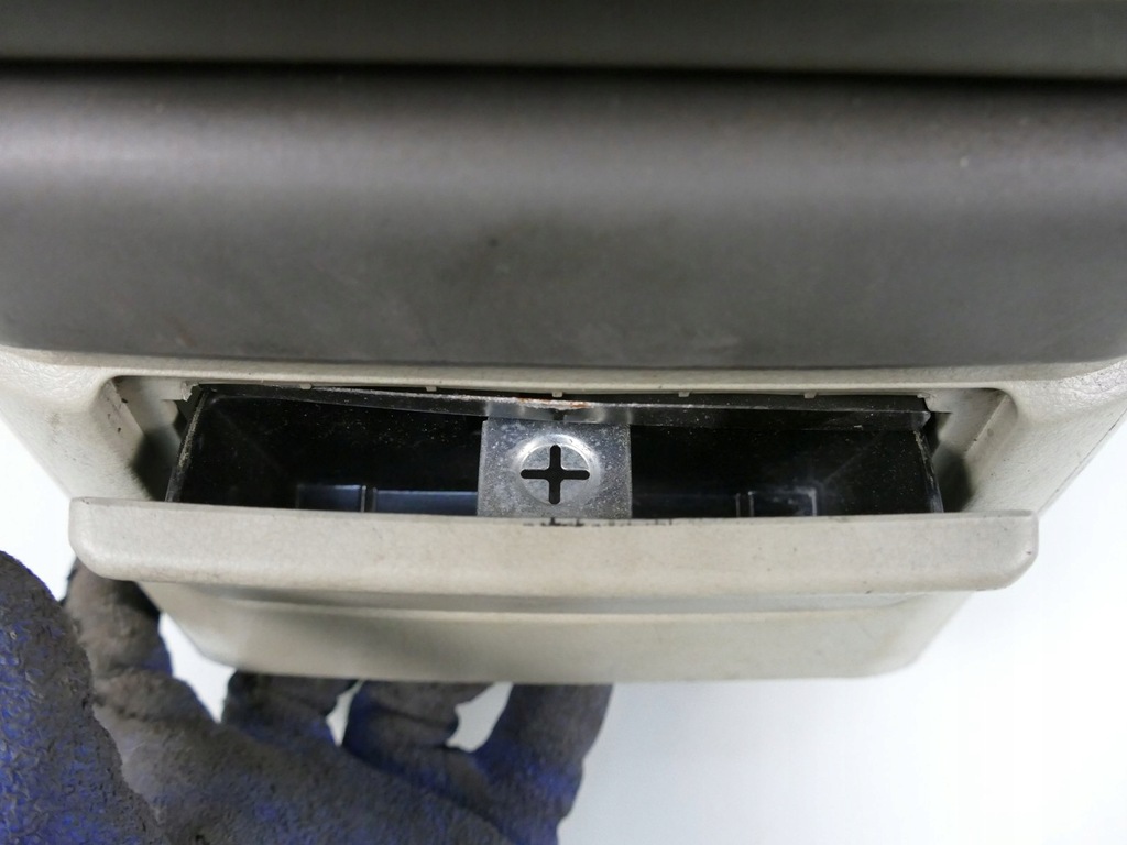 фото №8, Infiniti g35 sedan подлокотник туннель средний eu