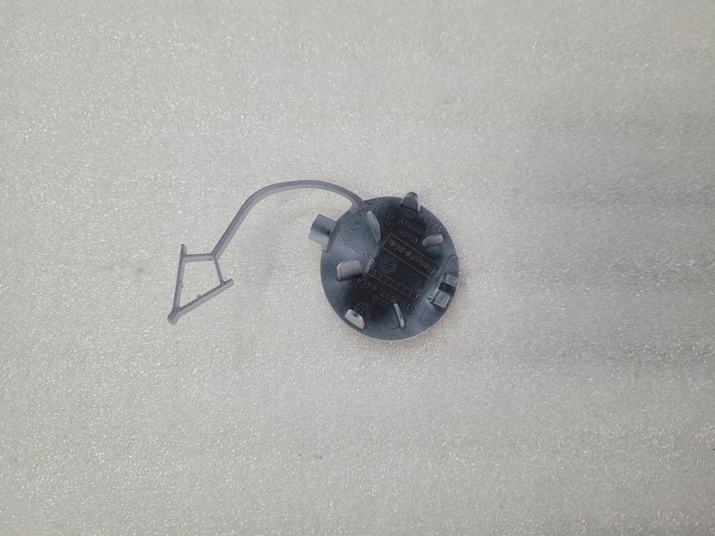 фото №3, Golf vii sportvan 510 заглушка фаркоп бампера задня