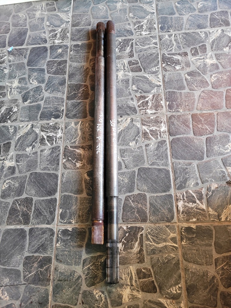 Купити Jeep grand cheroke wk 3.0 crd привідний вал ліва задні 05-