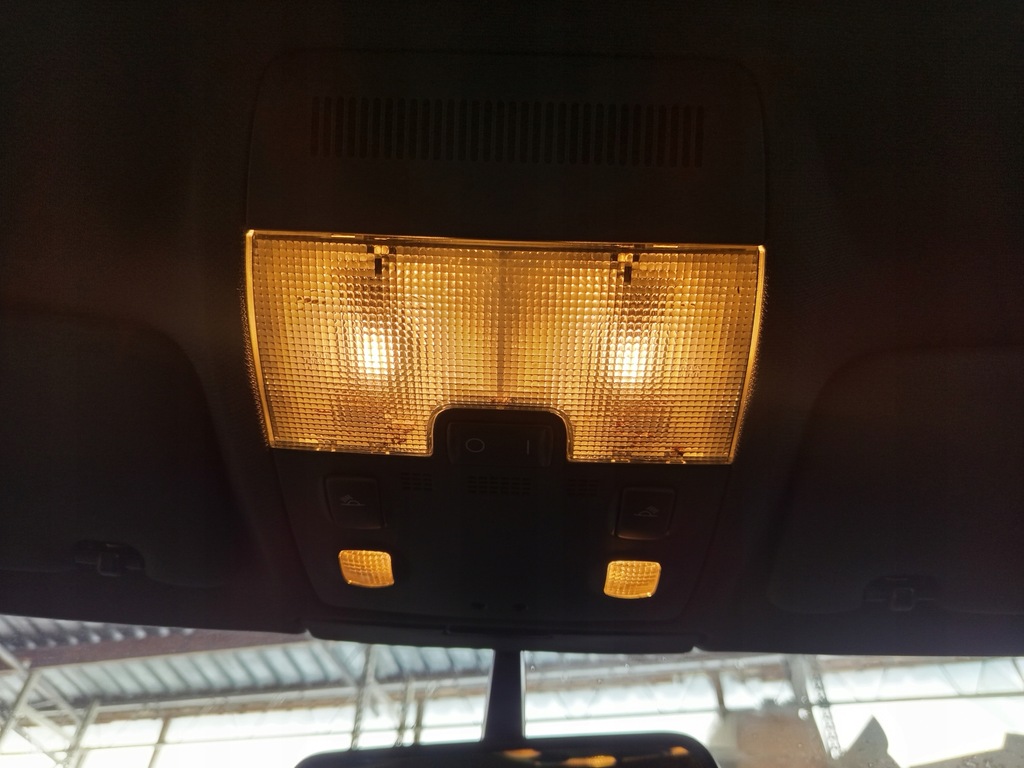 фото №1, Лампа освещение кабины audi a3 8p