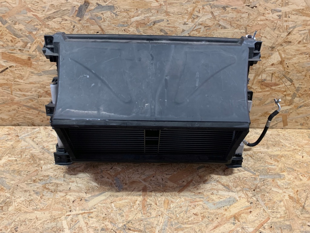 фото №1, Радіатор вентилятор maserati granturismo m189 комплект jak