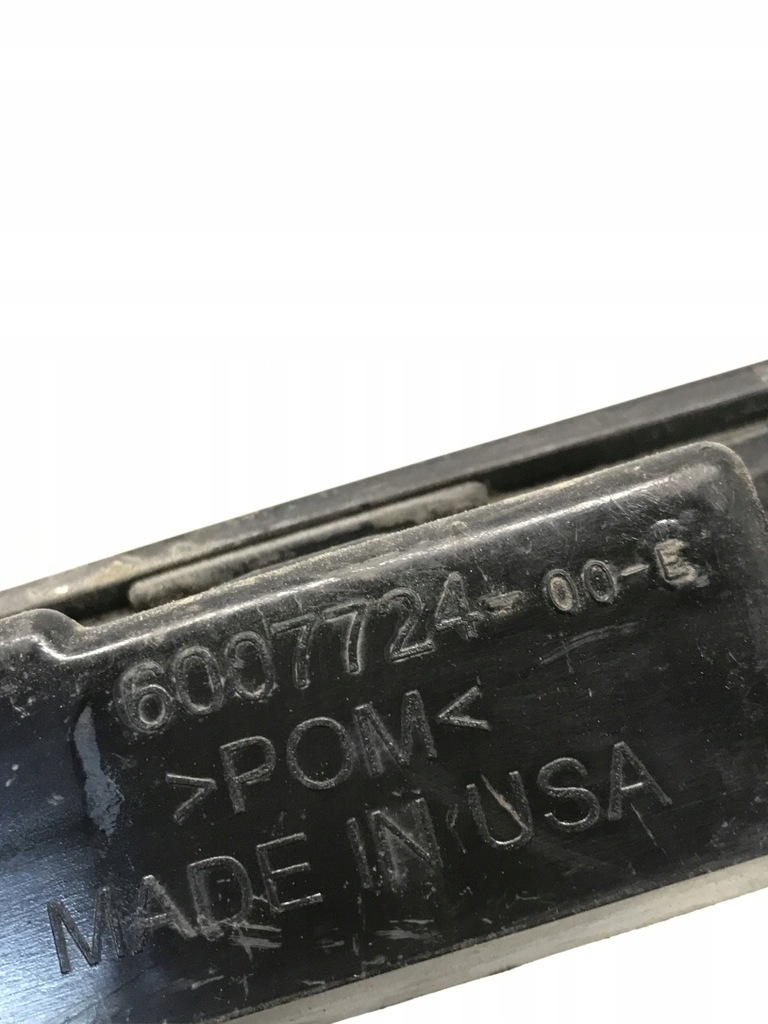 фото №7, Tesla s кронштейн напрямна бампера задня 6007724-00-e