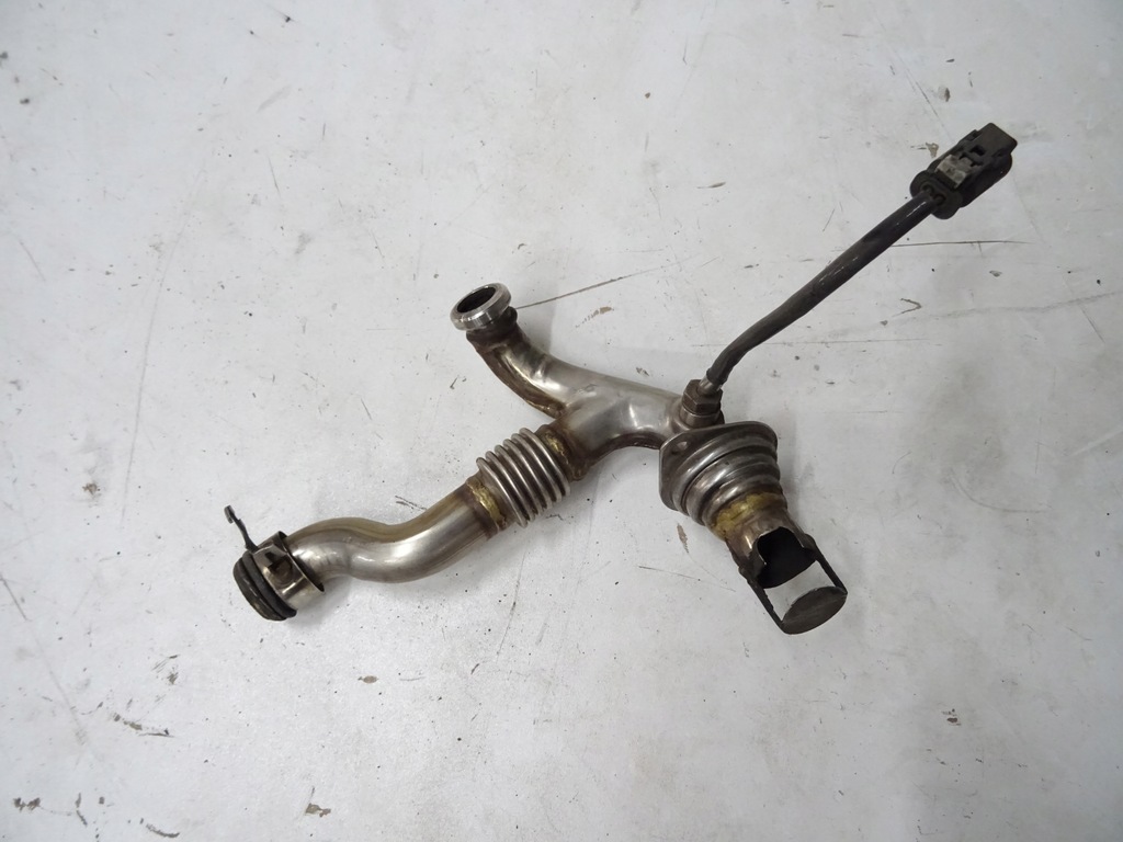 фото №1, Bmw f10 трубка шланг egr