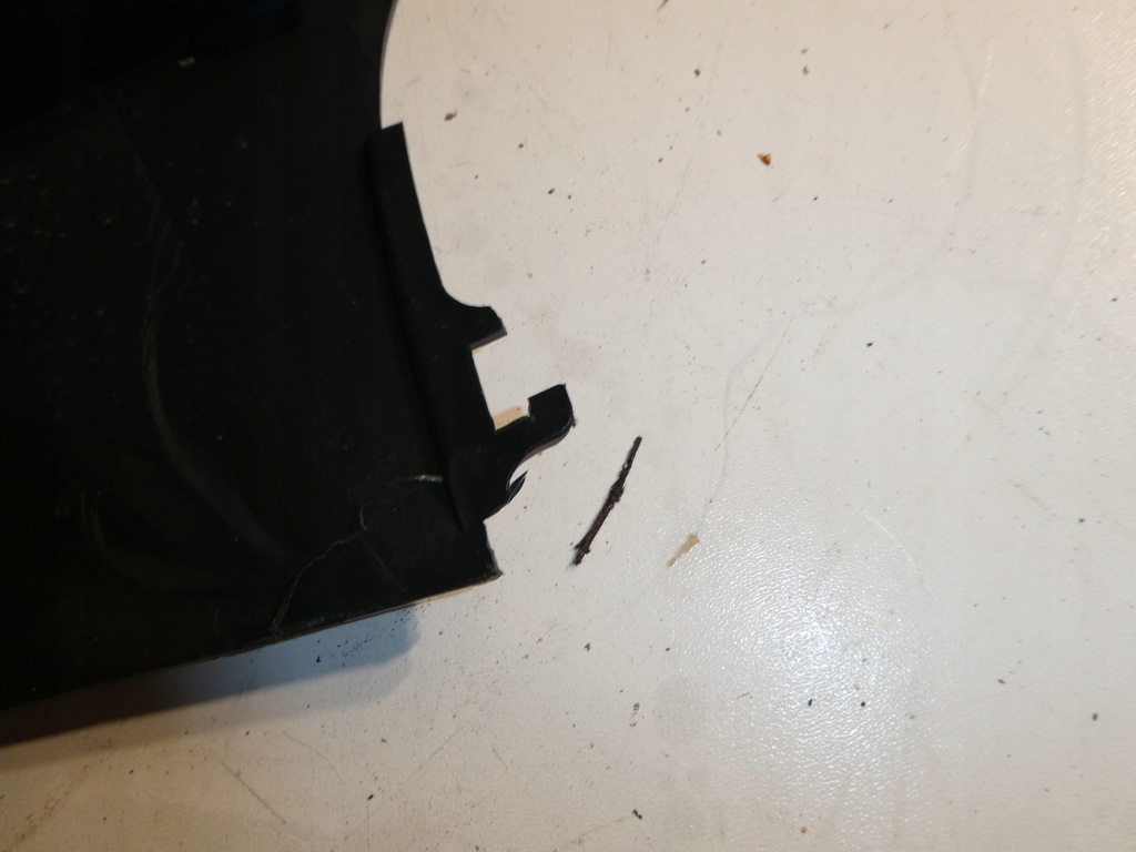 фото №6, Подлокотник туннель средний vw amarok 2h0863241m