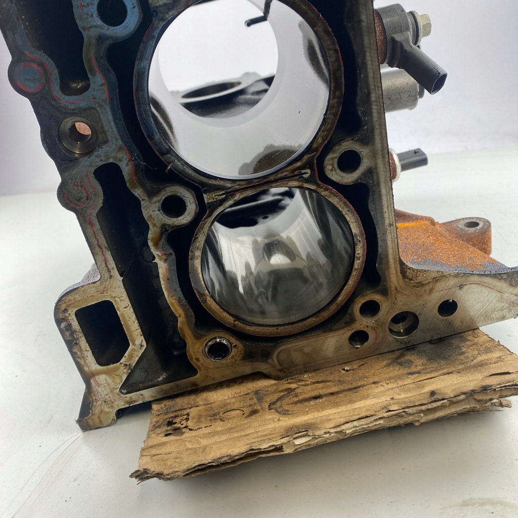 фото №8, Блок двигателя ford 1,0 ecoboost 1.0 fiesta puma focus c-max grand cmax