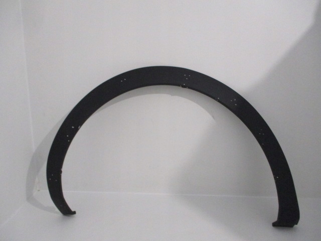 фото №1, Peugeot 3008 ii молдинг крила права задня nowa