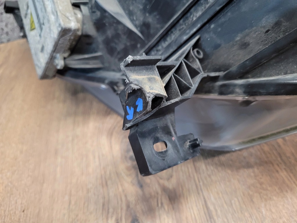 фото №10, Opel zafira b лампа правый правая перед передняя ксенон 0301214682