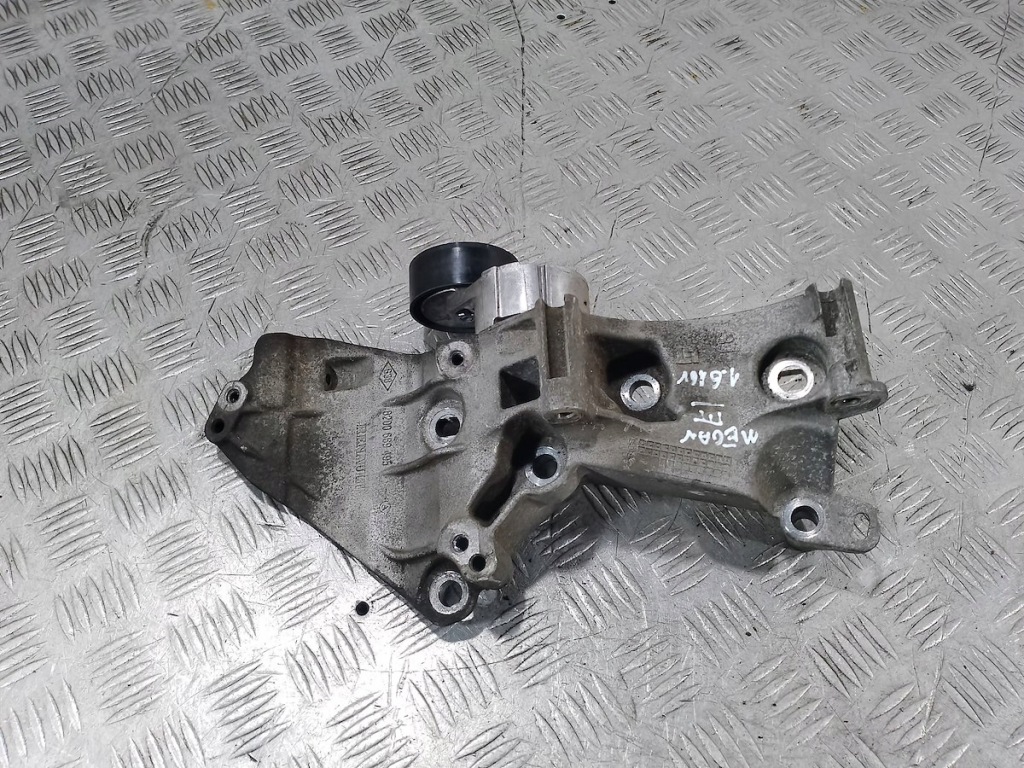 Кронштейн генератора renault megane 3 08-16 8200669495 1.6 16v с Разборки