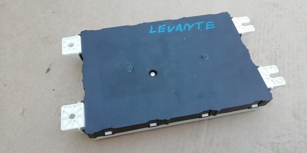 фото №1, Maserati levante модуль блок керування 670100601