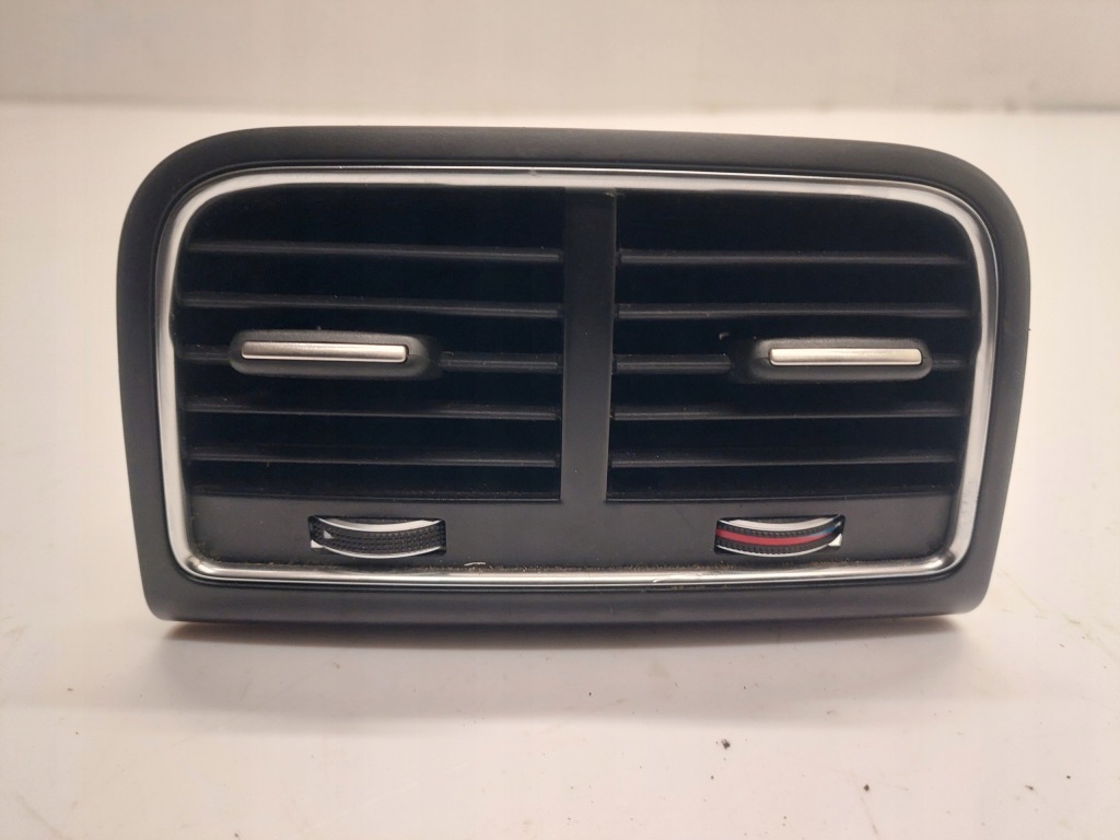 фото №1, Решётка обдув задняя audi a4 b8 8k0819203