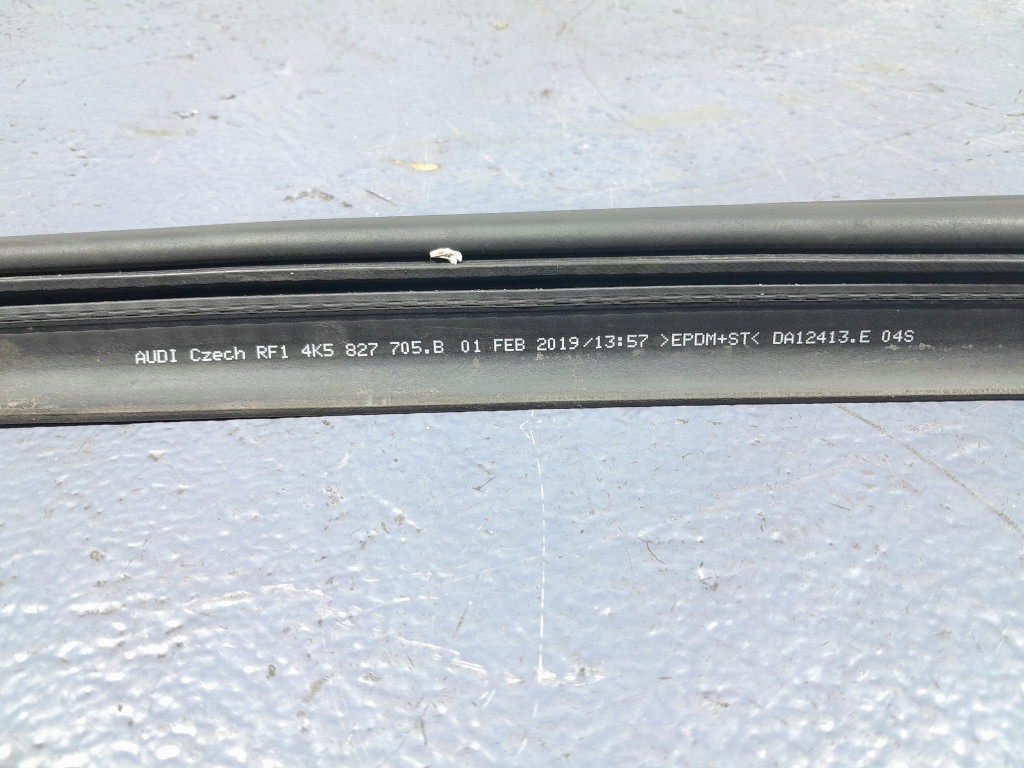 фото №7, Audi a6 c8 sedan прокладка кришки багажника 4k5827705b