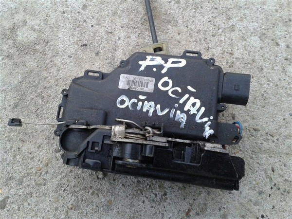 фото №1, Замок правий передній skoda octavia i europa