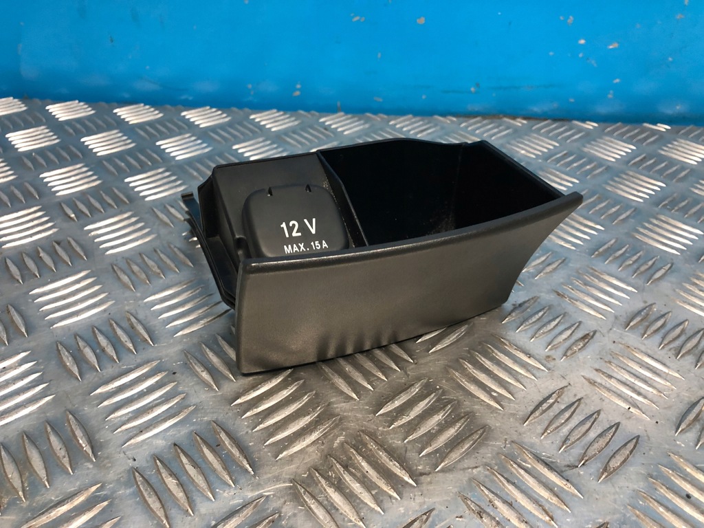 фото №1, Mercedes w211 пепельница задняя задняя