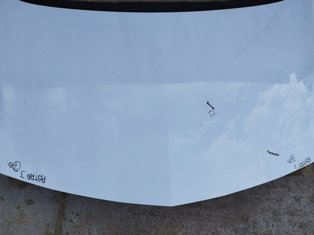 Капот кришка оригінал лак opel astra j iv рестайлінг  2012-2015 колір y40r Недорого