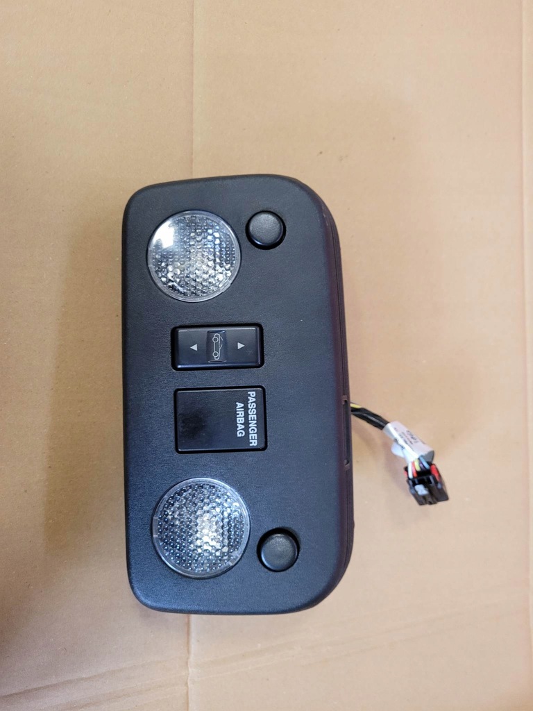 фото №1, Лампа стельовий cabrio ford mustang vi 2015-