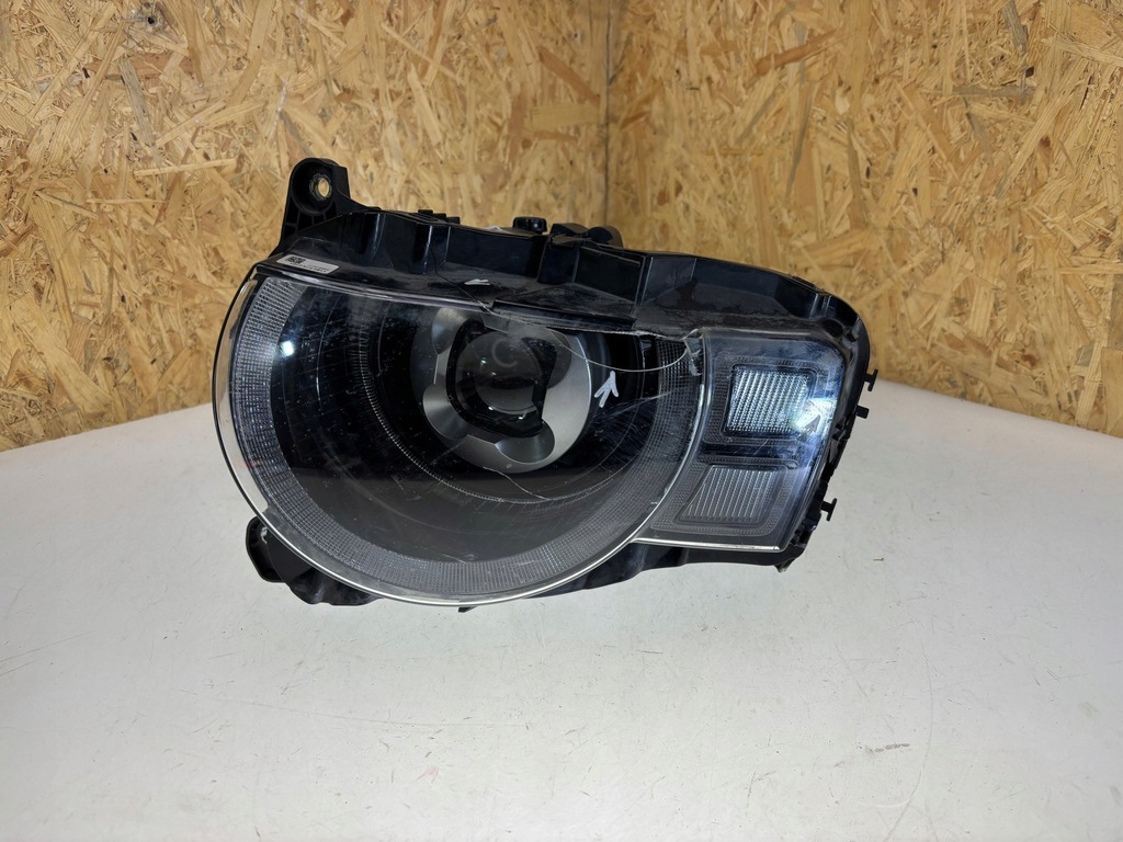 фото №1, Land rover defender 2021 лампы передние