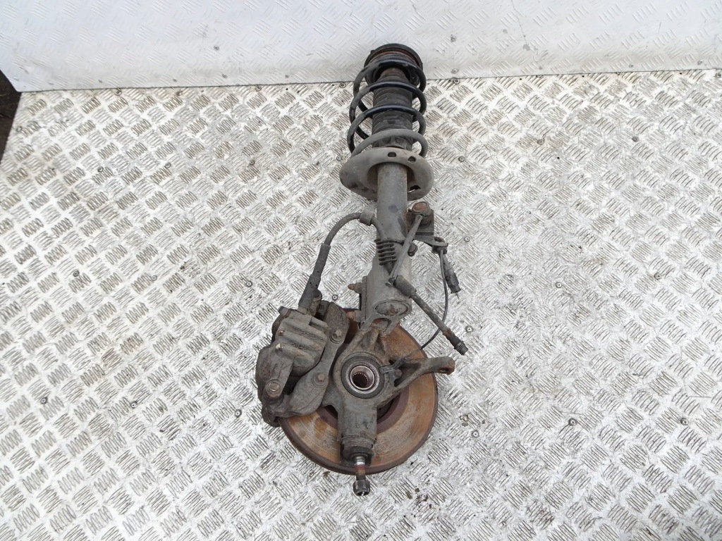 фото №6, Поворотний кулак + амортизаторна стійка права peugeot 3008 i 09-16r., 1.6 бензин