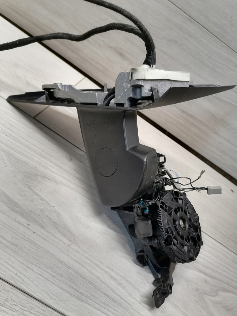 Mb w156 основание зеркало правое a1568106400 в Украине