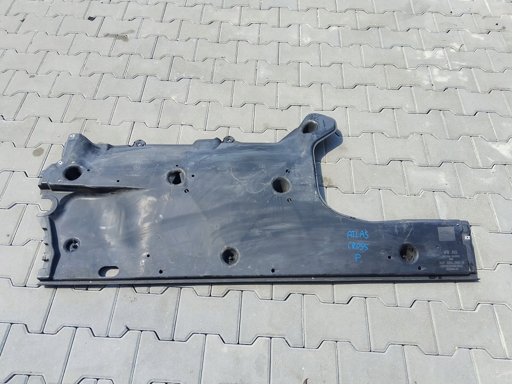 фото №1, Vw atlas cross lift 2021 плита подвеска правая 3qf825202d