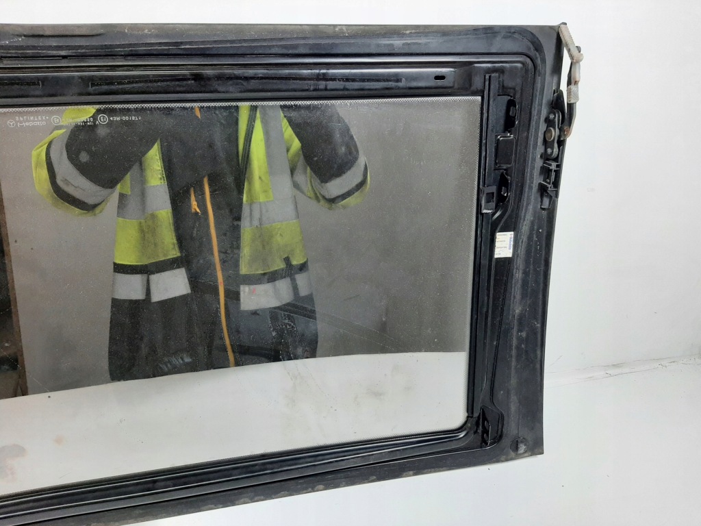 фото №11, Mercedes w211 e320 avantgarde 02r скло дах задня панорама a2117800721