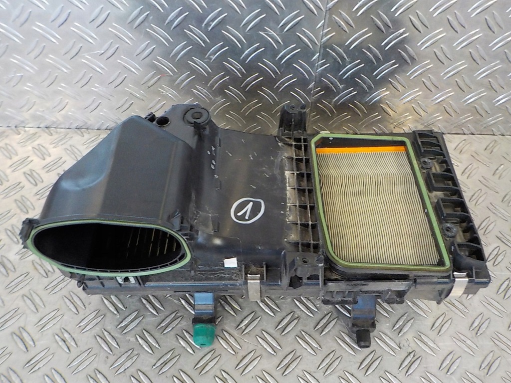 фото №1, E klasa w213 корпус фильтра воздуха