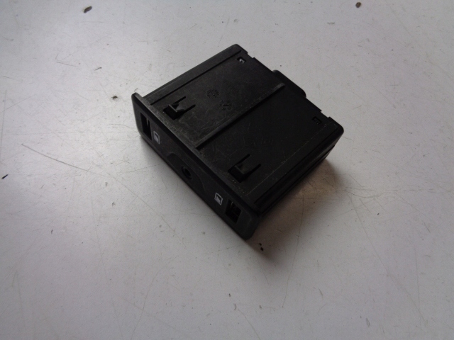 фото №2, Роз'єм aux usb renault talisman 2015-