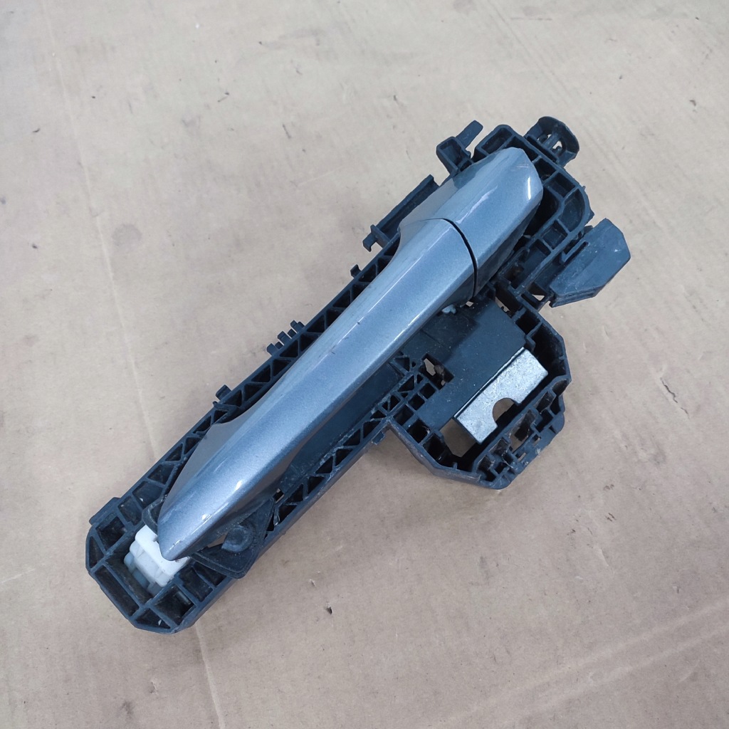 фото №1, Ручка двері лівий задня mercedes c glk a2047602134