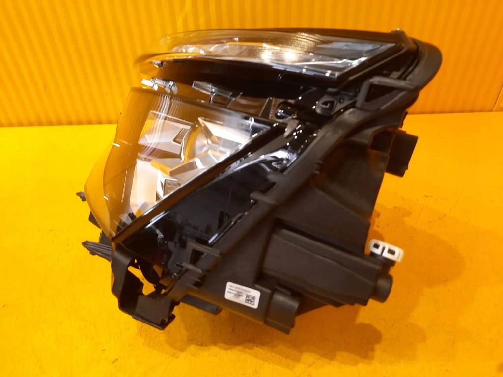 фото №13, Skoda kamiq lift лампа перед правая левая комплект full led