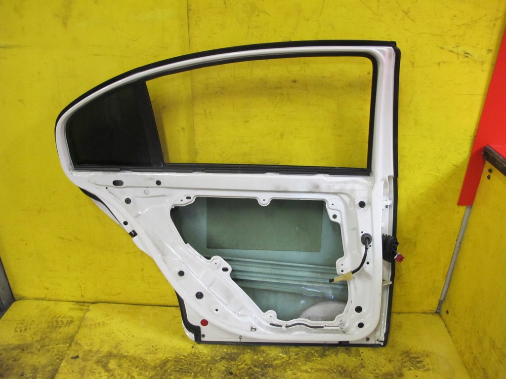 фото №11, Skoda superb i 1 дверь задняя левая 1026 белый