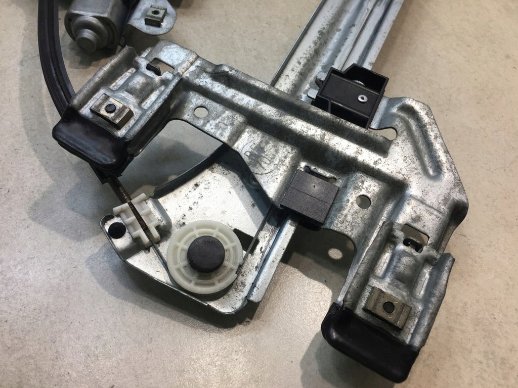 фото №8, Подъемник стекло правый перед pt cruiser 04724556ae