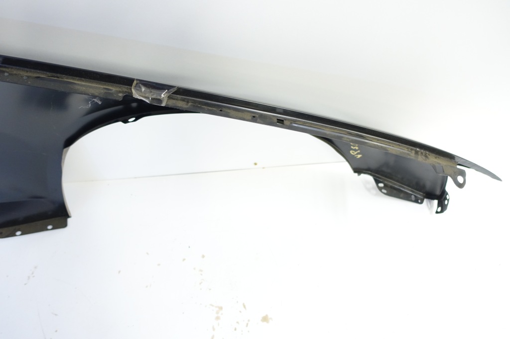 Купить Audi a4 b8 крыло  левое  перед 2007-2011