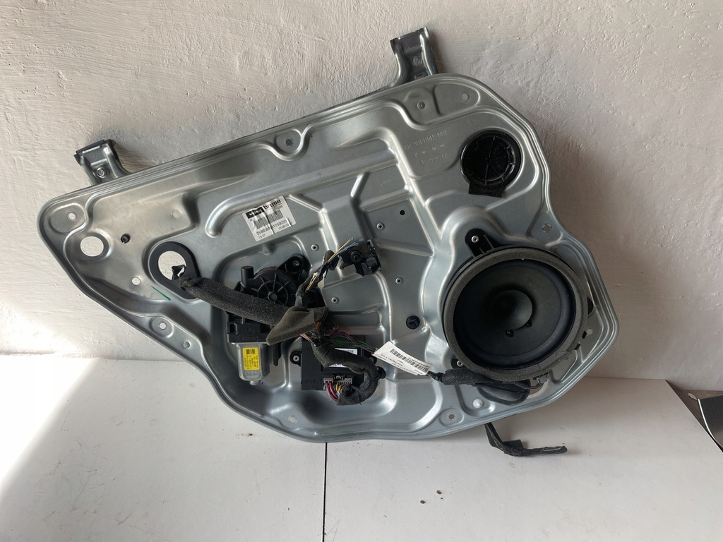 фото №1, Подъемник стекло левый задняя volvo v70 iii