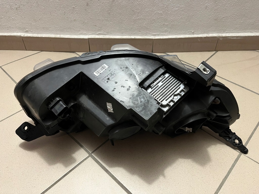 фото №16, Toyota proace ii 2 16- ксенон led лампа передняя перед левая 9808589980