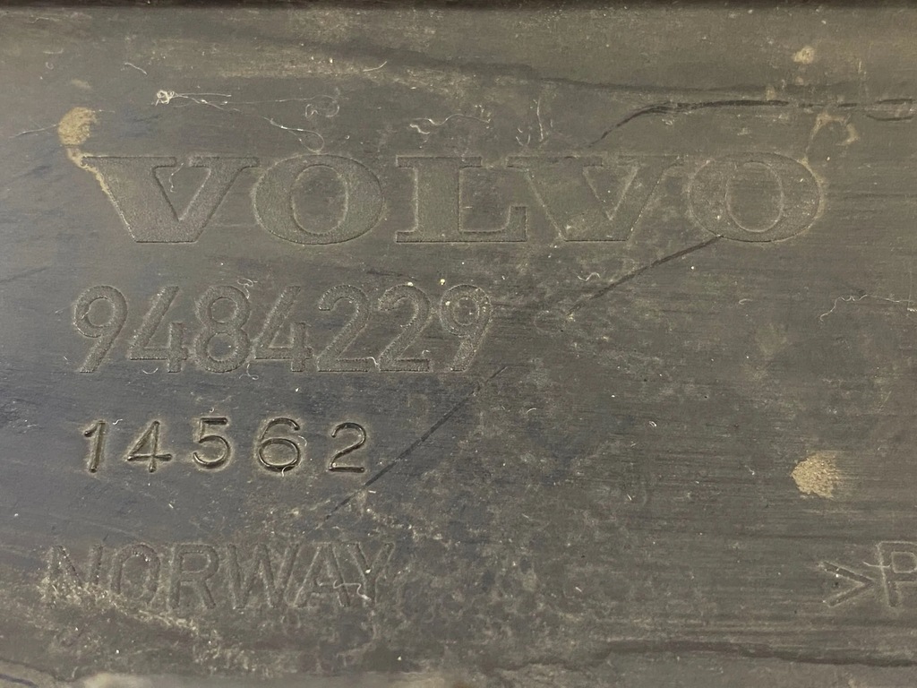 фото №6, Volvo s60 2003 элементы крепёжные