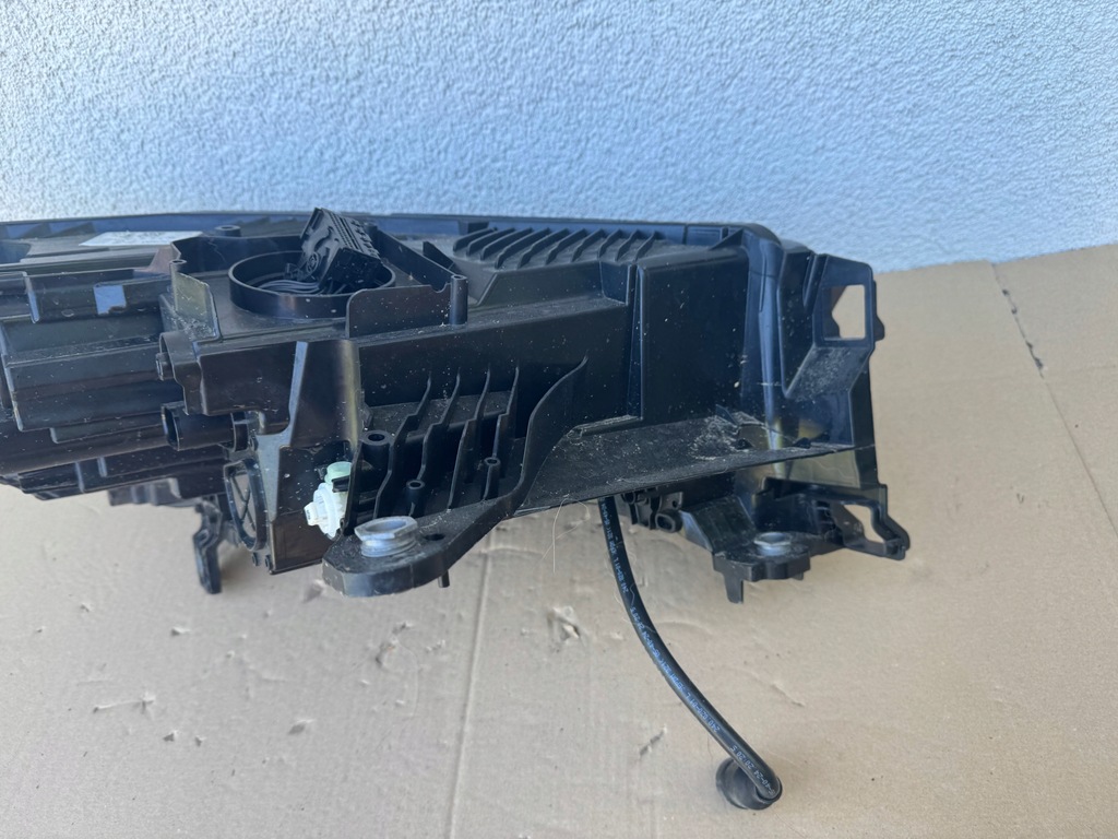 фото №10, Skoda enyaq 5lb full led - лампа левая левый перед передняя 5lb941015a