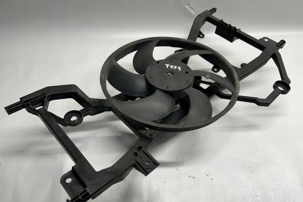 Вентилятор радіатора renault clio iv bh_ 214810048r 1.2l бензиновий 54kw Ціна