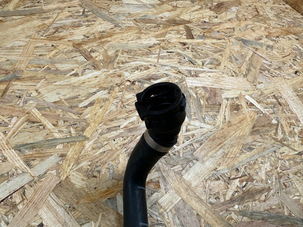 фото №7, Патрубок труба шланг води bmw 3 g20 g21 8654864