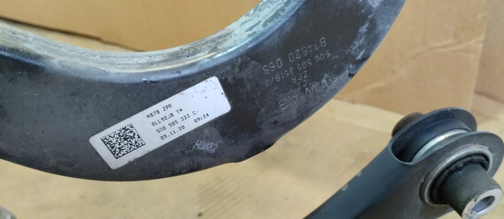 фото №10, Поворотний кулак ступиця важіль підвіска правий задня vw t-roc 1.5 tsi 20r