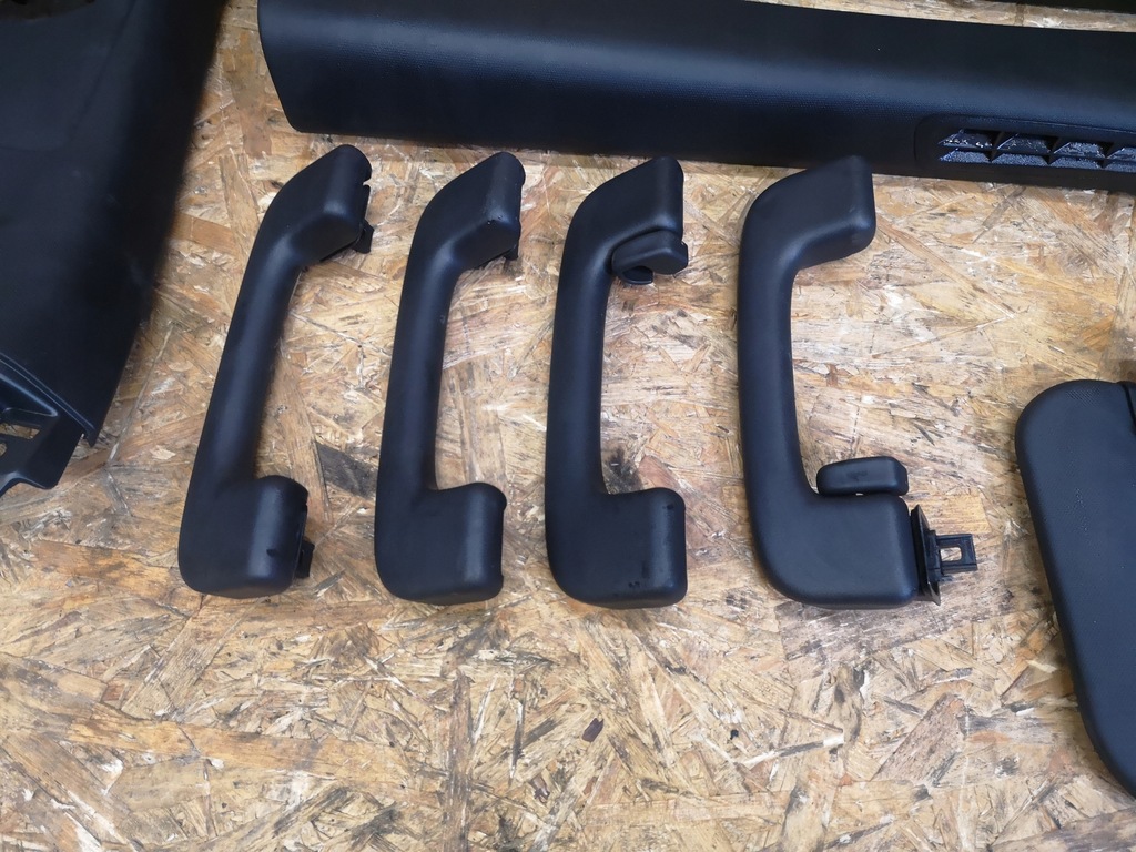 фото №13, Ford kuga mk3 потолок панорама стойки