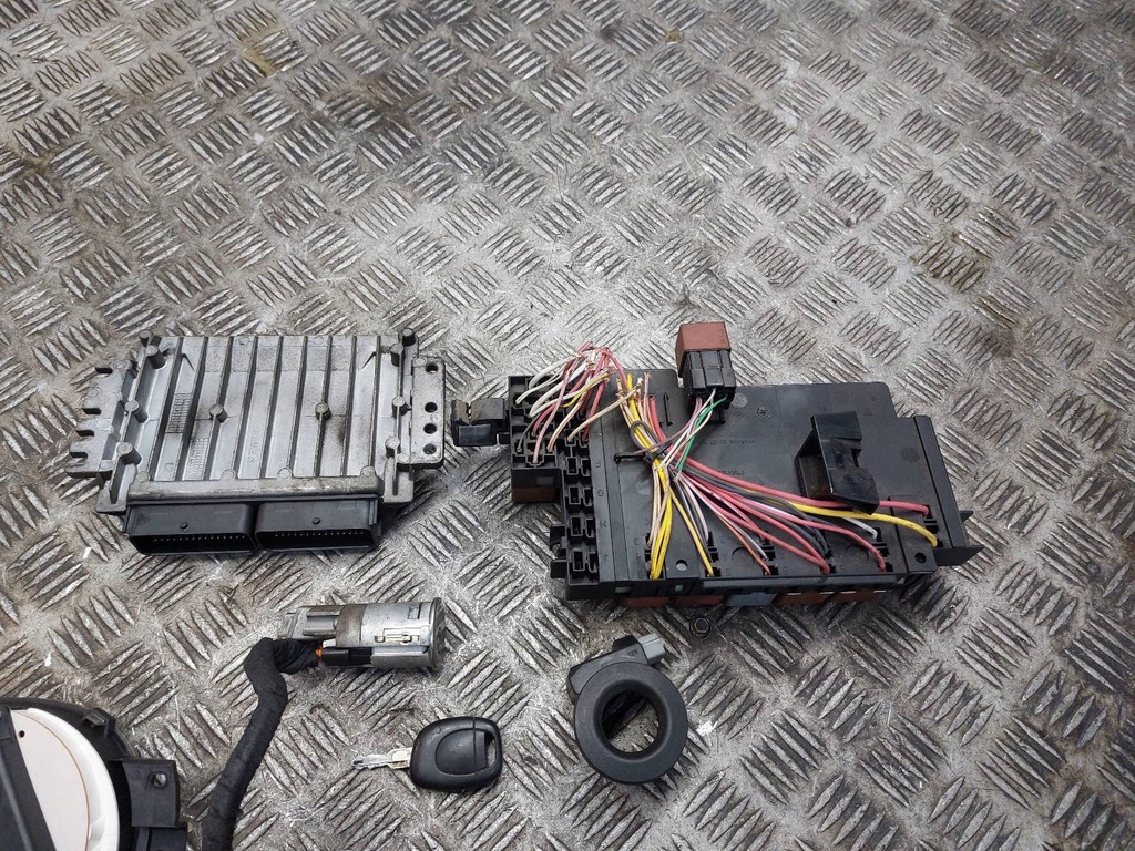 фото №8, Набір стартовий clio ii 1.6 16v 8200069289 8200031557 8200057247